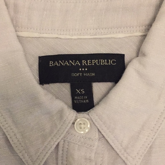 Banana Republic softwash button down - Picture 2 of 7